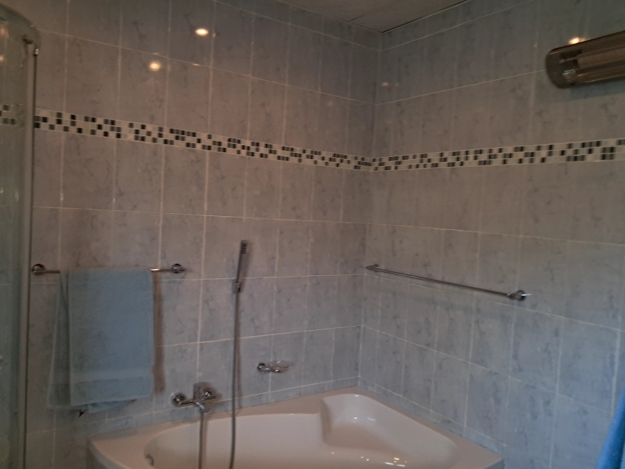 4 Bedroom Property for Sale in Doorn Free State